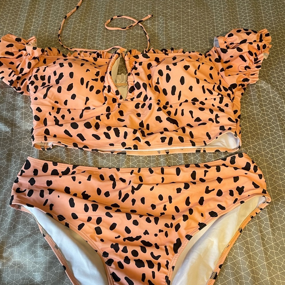 Orange and black 2-piece swimsuit